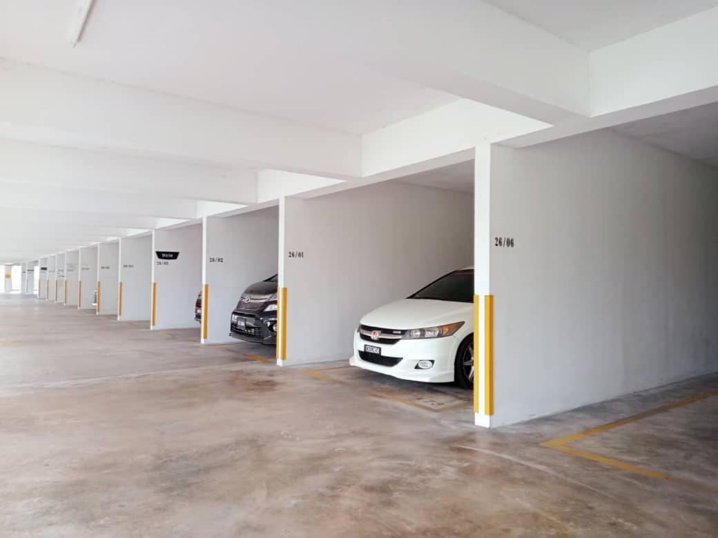 Homestay Budget Kuala Terengganu Tulipsia House Екстер'єр фото